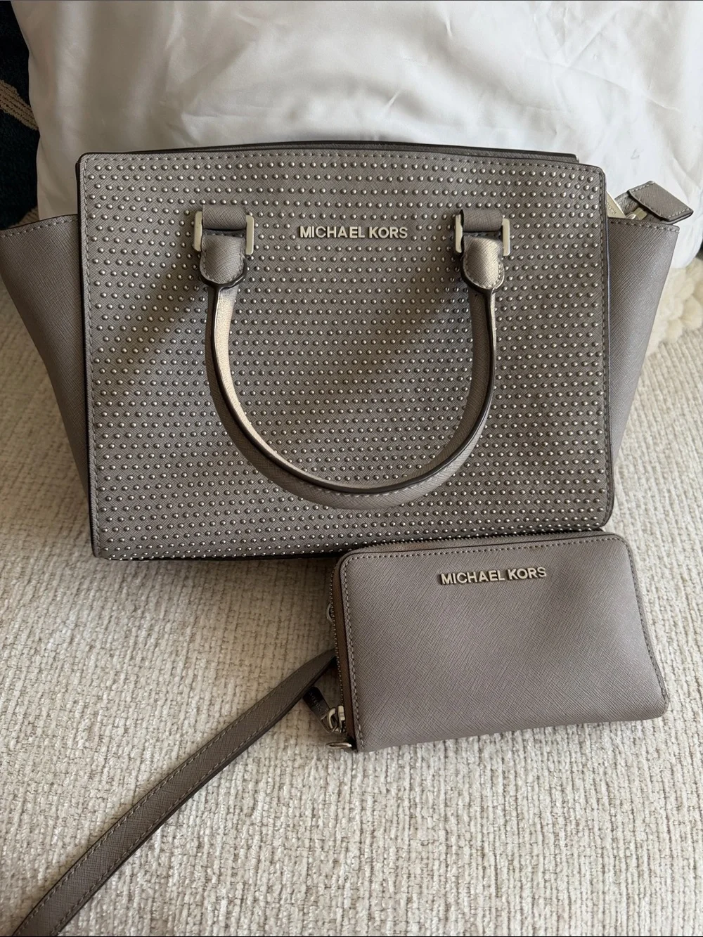 Michael Kors Pearl Grey Medium Leather Selma Satchel